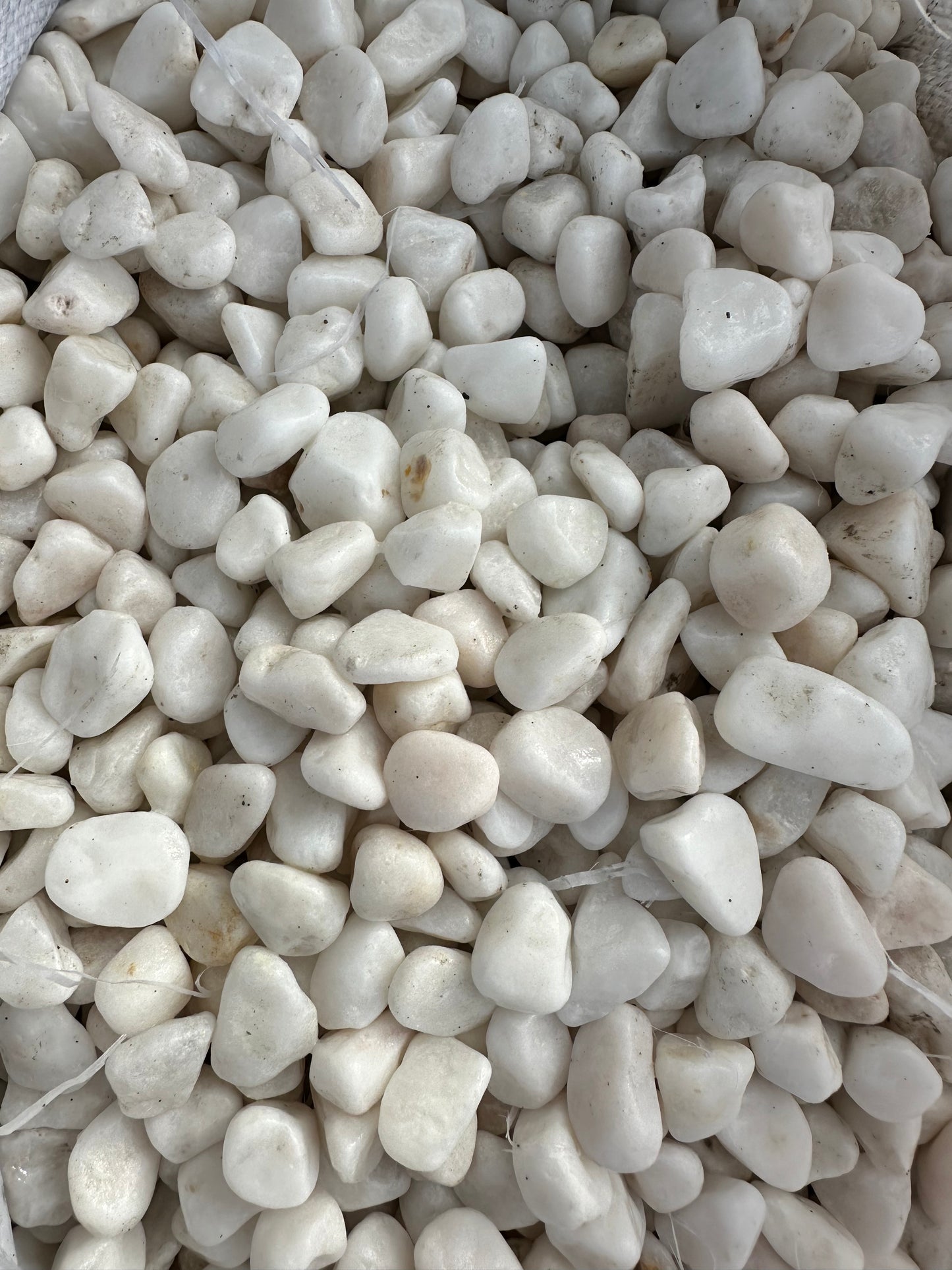 White Pebbles 20kg Bag